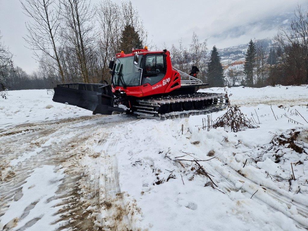 Obec Polomka - PistenBully 600