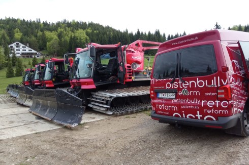 Posezónny servis strojov PistenBully na Malinôm Brde