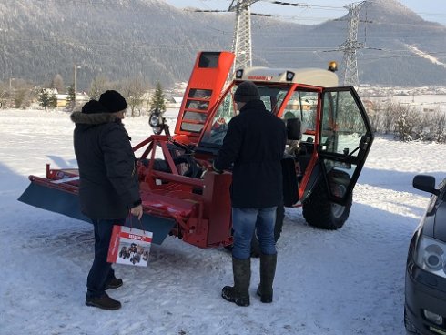 Na technické otázky novému majiteľovi v plnej miere odpovedal náš vedúci obchodu Norbert Havran.