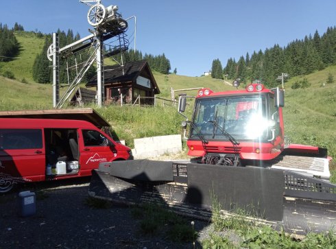 Horský stroj PistenBully 300W si zaslúžil rozsiahly servis na to, aby svoju prácu mohol vykonávať na sto percent.