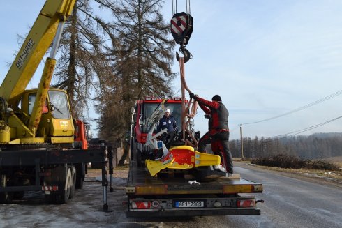 Skladanie frézy so stopárom - Marián Baláž LNC, Ivan a Robo, naši mechanici.