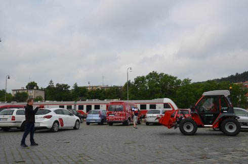 Stroj mal svoj priestor na dokonalú prezentáciu.